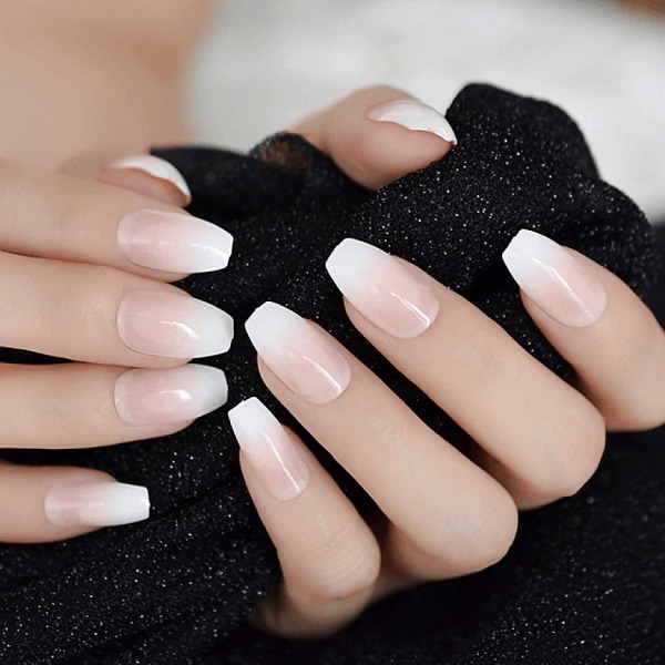 Cách vẽ nail đầu móng trắng xinh xắn - Qhkbeauty