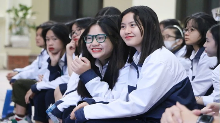 Tìm hiếu các cách làm trắng da toàn thân cho học sinh