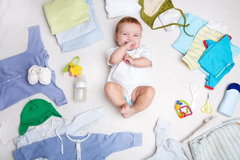 Trẻ sơ sinh dưới 1 tháng tuổi bị sốt: Nguyên nhân và cách chăm sóc ...