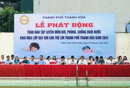 Lễ phát động toàn dân luyện tập môn bơi, phòng chống đuối nước và ...